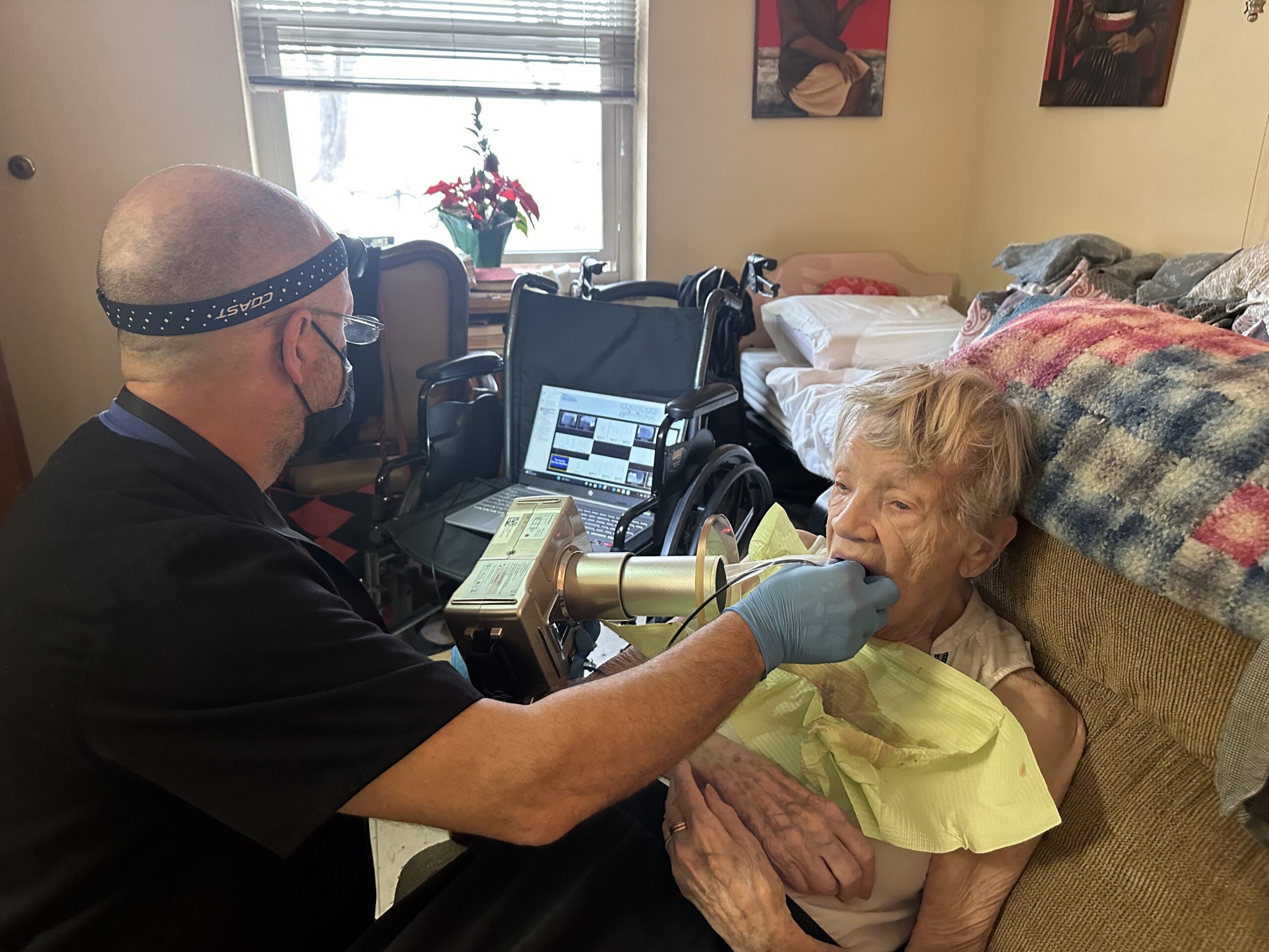 In-home dental care for elderly person